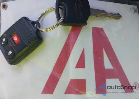 2000 Ford F-150 Lariat/Work Series/Xl/Xlt from USA, damaged, VIN 1FTRX17L5YNB03180